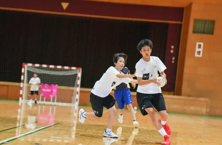 JUNIOR YOUTH (U-15) クラスの練習風景